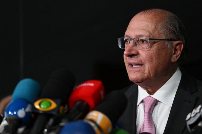 ‘acredito-no-dialogo’,-diz-alckmin-sobre-resistencia-a-reoneracao-da-folha