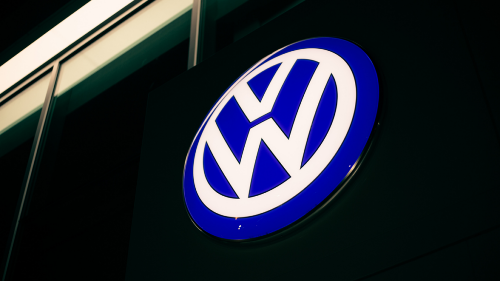 volkswagen-auto-group-adotara-o-padrao-de-cobranca-da-tesla