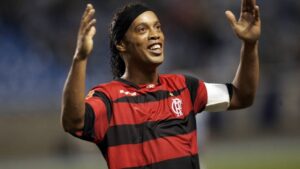 presidente-do-flamengo-confirmou-contratacao-de-ronaldinho-gaucho