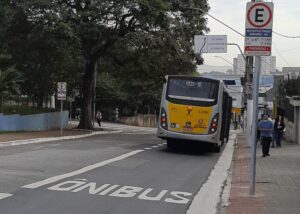 prefeitura-de-sao-paulo-entrega-mais-2,4-km-de-faixa-exclusiva-de-onibus-na-vila-maria