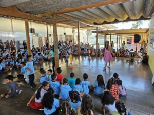 campanha-orienta-3-mil-pessoas-em-escolas-sobre-seguranca-no-transito