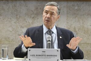 ‘nao-vamos-liberar-a-maconha’,-diz-barroso-a-parlamentares-catolicos-e-evangelicos