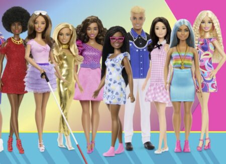 inclusao-em-brinquedos:-mattel-lanca-barbie-afro-americana-com-sindrome-de-down-e-mais-uma-boneca-cega