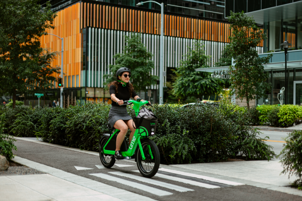 lime-esta-testando-duas-novas-e-bikes-para-atrair-mais-mulheres-e-ciclistas-mais-velhos